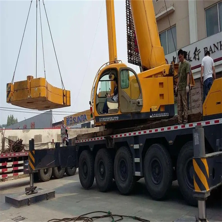 武陵当地吊车出租|机器吊装|75吨|工厂搬迁服务